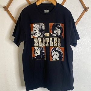 The Beatles band graphic tee medium